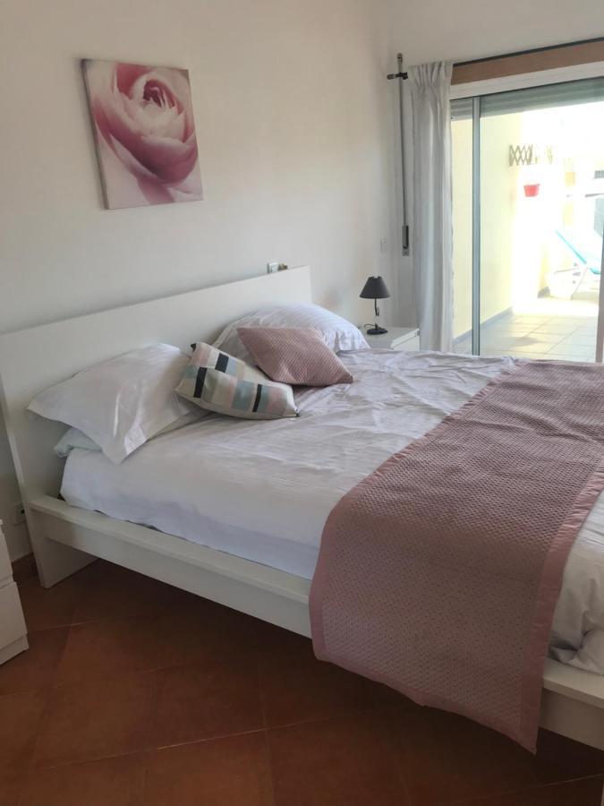 לאגוּ‏ש Condo Do Mar Lovely First Floor Apartment With Pool מראה חיצוני תמונה